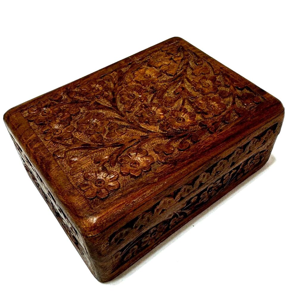 Wood Box Hand Carved Floral Design India Sarna 545 6" x 4.5" x 2.5"